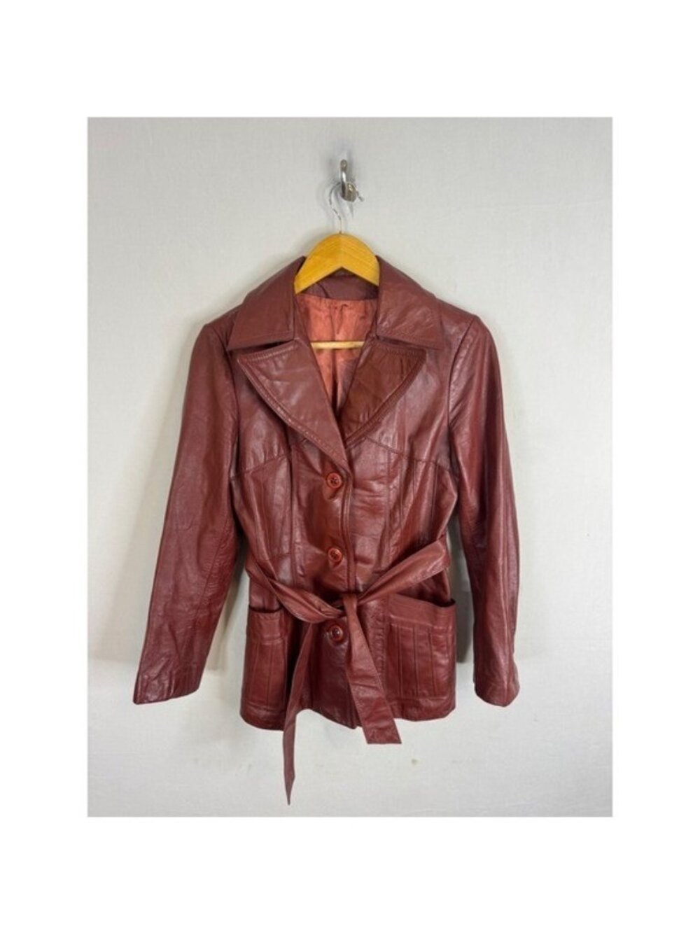 VTG 70s Burgundy Leather Safari Jacket Belted Pintuck Detail Coat Burgundy XS
